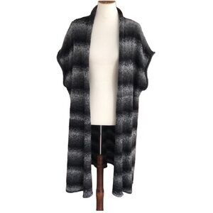 Long open front short sleeve cardigan size large